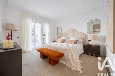 Apartamento en venta en Madrid, España 3 dormitorios, 161 m2 No. 172947 - foto 10