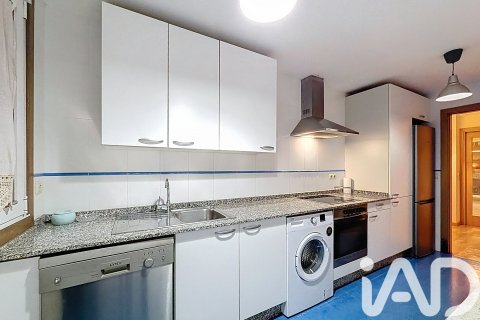 Apartamento en venta en Vilagarcía de Arousa, Pontevedra, España 3 dormitorios, 159 m2 No. 172950 - foto 5
