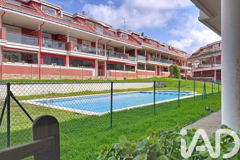 Apartamento en venta en Vilagarcía de Arousa, Pontevedra, España 3 dormitorios, 159 m2 No. 172950 - foto 1