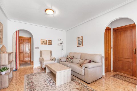 Apartamento en venta en Torrevieja, Alicante, España 3 dormitorios, No. 189873 - foto 7