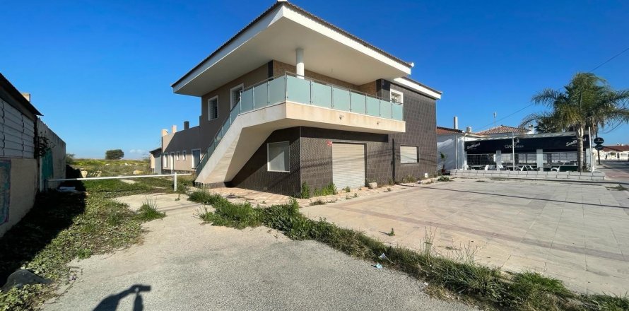 Villa Torrevieja, Alicante, Spānijā 3 istabas, 441 m2 Nr. 189869