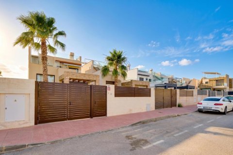 Villa à vendre à Alicante, Espagne, 3 chambres, 120 m2 No. 189870 - photo 5