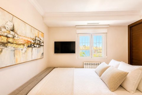 Huvila myytävänä Dehesa De Campoamor, Alicante, Espanja, 4 makuuhuonetta, 431 m2 No. 189874 - kuva 15