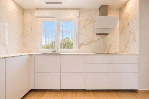 Huvila myytävänä Dehesa De Campoamor, Alicante, Espanja, 4 makuuhuonetta, 431 m2 No. 189874 - kuva 9