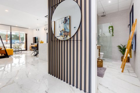 Huoneisto myytävänä Alicante, Espanja, 2 makuuhuonetta, 70 m2 No. 111325 - kuva 2