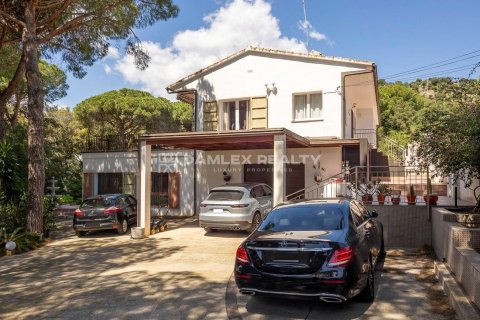 Willa w Platja D'aro, Girona, Hiszpania 8 sypialni, 346 mkw. nr 176874 – zdjęcie 4