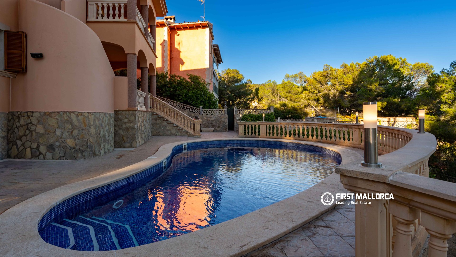 Villa en Mallorca, España 5 dormitorios, 334 m2 No. 183523