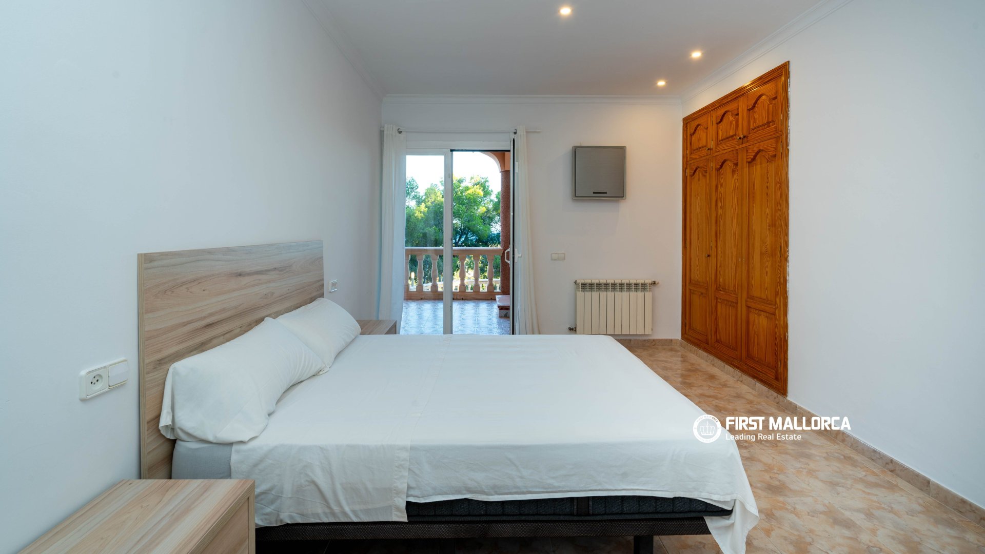 Villa en Mallorca, España 5 dormitorios, 334 m2 No. 183523