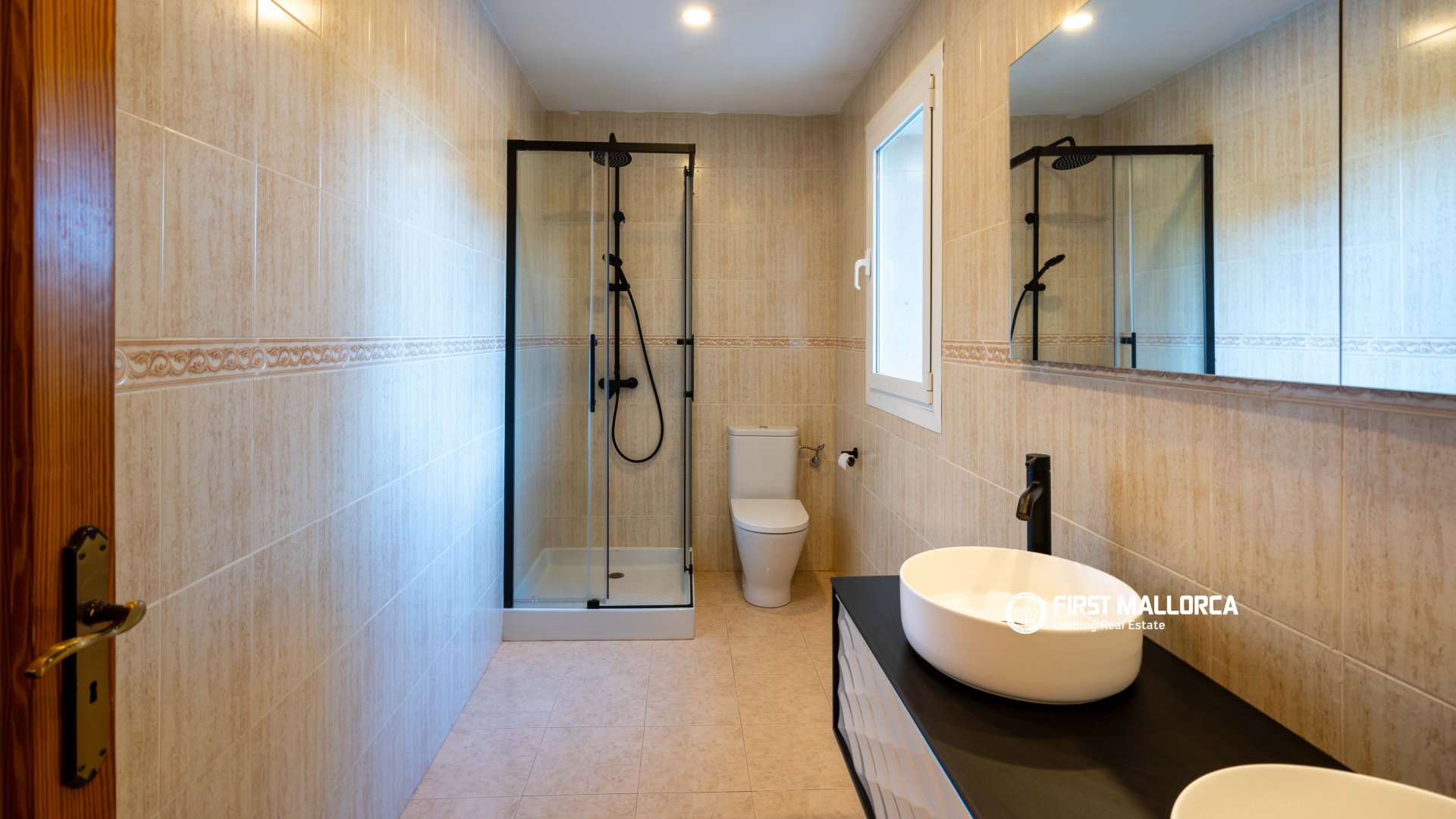 Villa en Mallorca, España 5 dormitorios, 334 m2 No. 183523