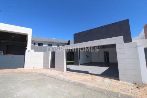 Продажа виллы в Сан-Педро-дель-Пинатар, Мурсия, Испания 5 спален, 277м2 №155879 - фото 16