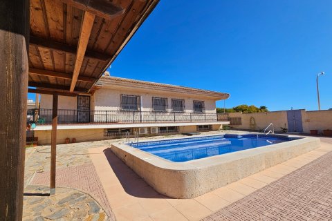 Продажа виллы в Мар де Кристал, Мурсия, Испания 5 спален, 450м2 №119963 - фото 19