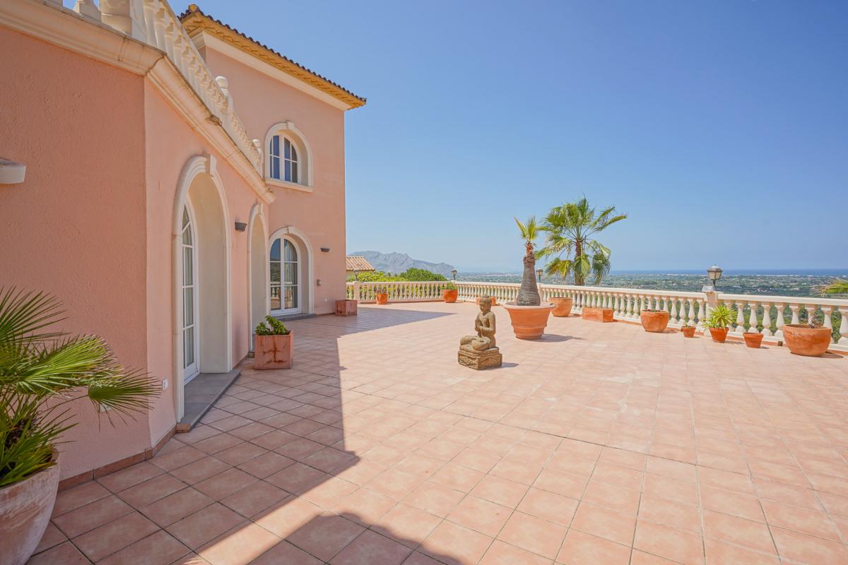 Villa i Pedreguer, Alicante, Spanien 5 sovrum, 392 kvm. Nr. 78901