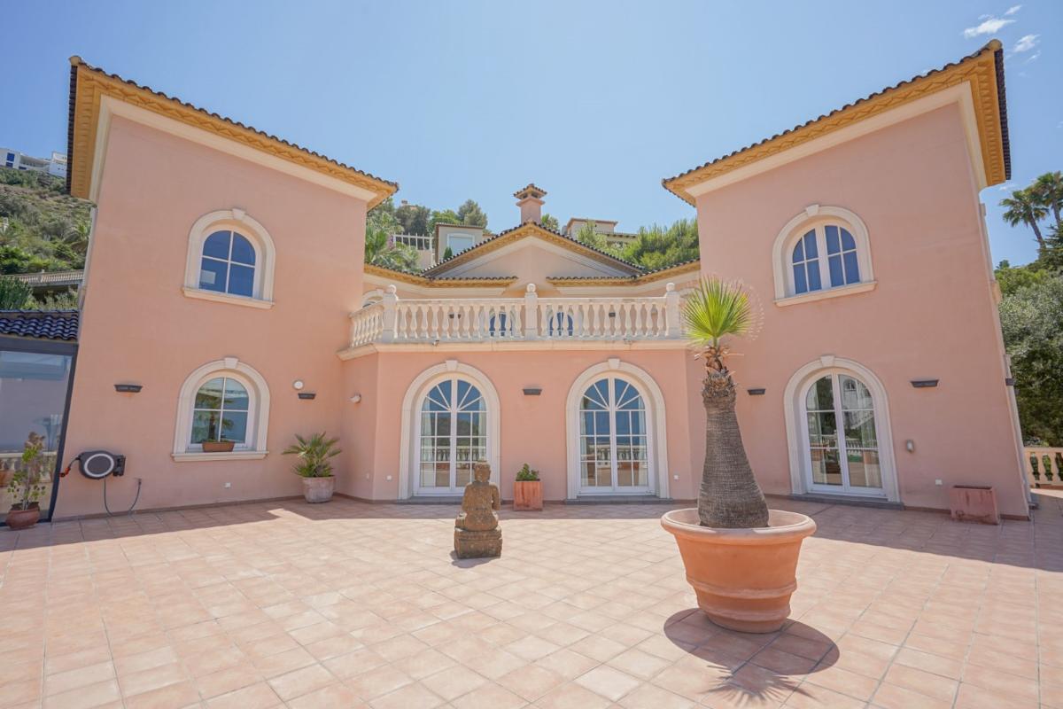 Villa i Pedreguer, Alicante, Spanien 5 sovrum, 392 kvm. Nr. 78901