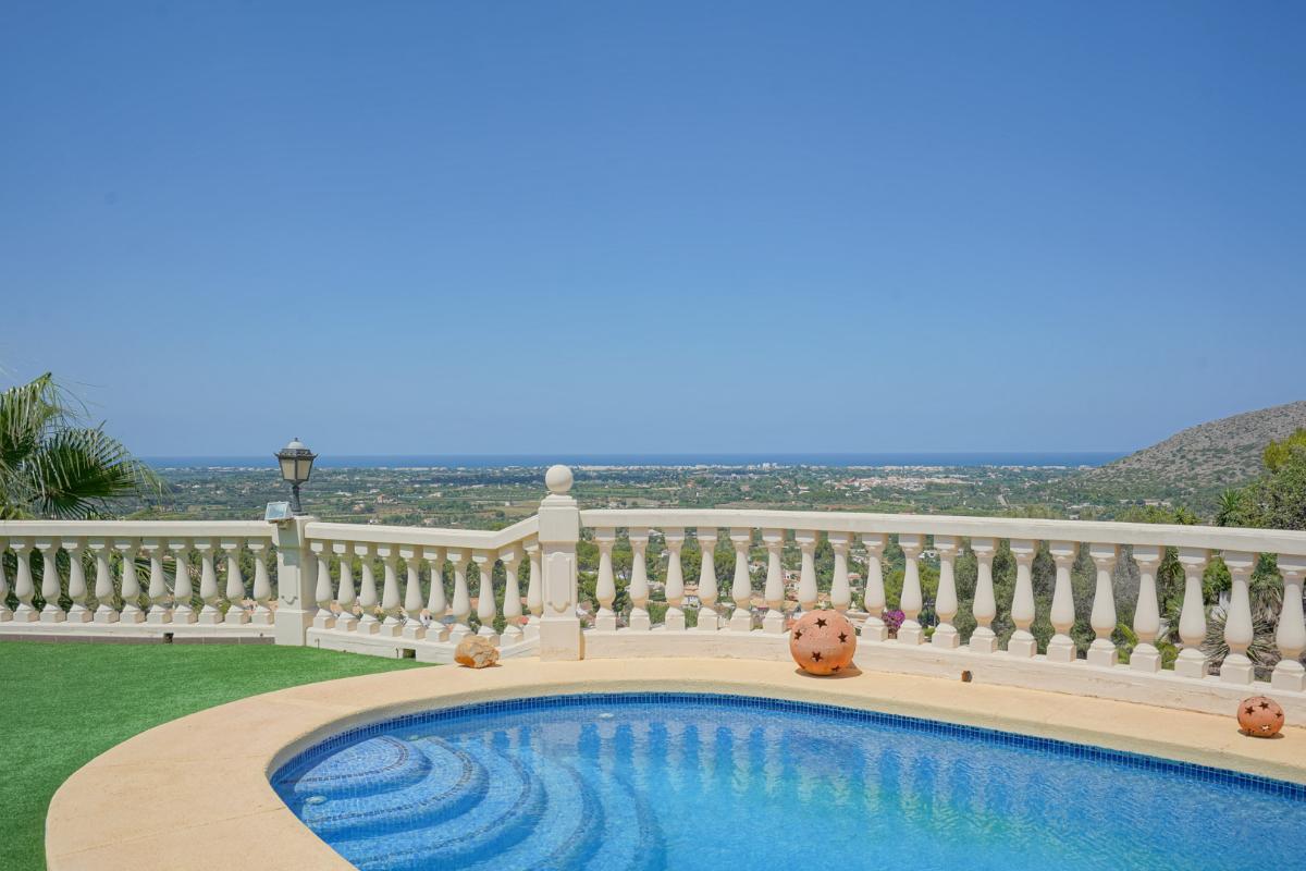 Villa i Pedreguer, Alicante, Spanien 5 sovrum, 392 kvm. Nr. 78901