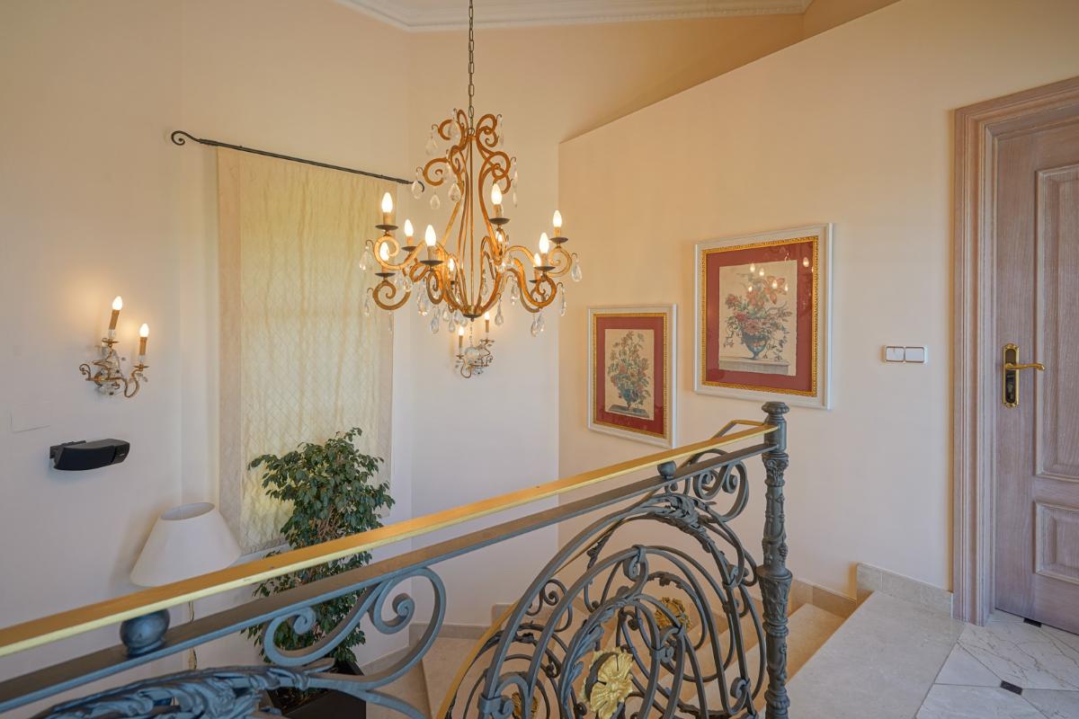 Villa i Pedreguer, Alicante, Spanien 5 sovrum, 392 kvm. Nr. 78901