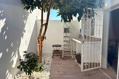 House for sale in Alicante, Spain 3 bedrooms, 95 sq.m. No. 194795 - photo 26