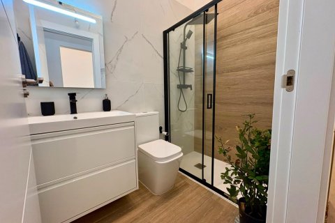 House for sale in Alicante, Spain 3 bedrooms, 95 sq.m. No. 194795 - photo 9