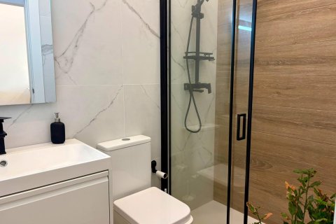 House for sale in Alicante, Spain 3 bedrooms, 95 sq.m. No. 194795 - photo 8