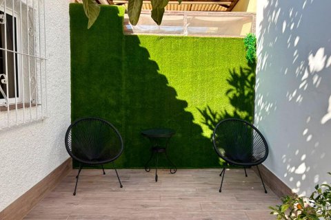 House for sale in Alicante, Spain 3 bedrooms, 95 sq.m. No. 194795 - photo 20