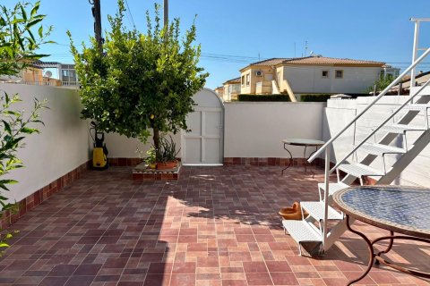 House for sale in Alicante, Spain 3 bedrooms, 95 sq.m. No. 194795 - photo 3