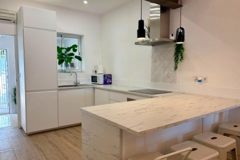 House for sale in Alicante, Spain 3 bedrooms, 95 sq.m. No. 194795 - photo 11