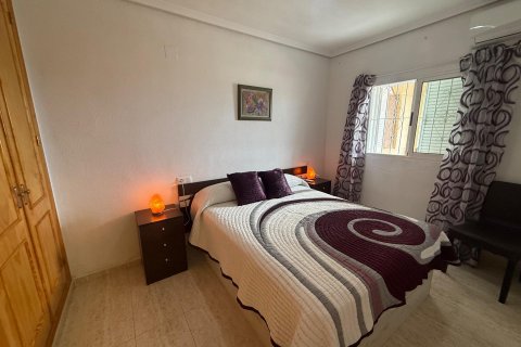 Apartment à vendre à Torrevieja, Alicante, Espagne, 1 chambre, 503 m2 No. 194796 - photo 7