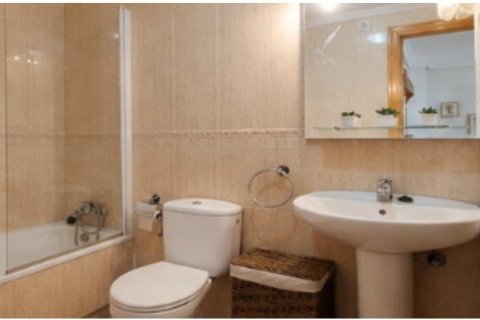 Huoneisto myytävänä Torrevieja, Alicante, Espanja, 1 makuuhuone, 503 m2 No. 194796 - kuva 10