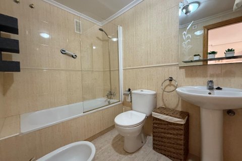 Apartment à vendre à Torrevieja, Alicante, Espagne, 1 chambre, 503 m2 No. 194796 - photo 12