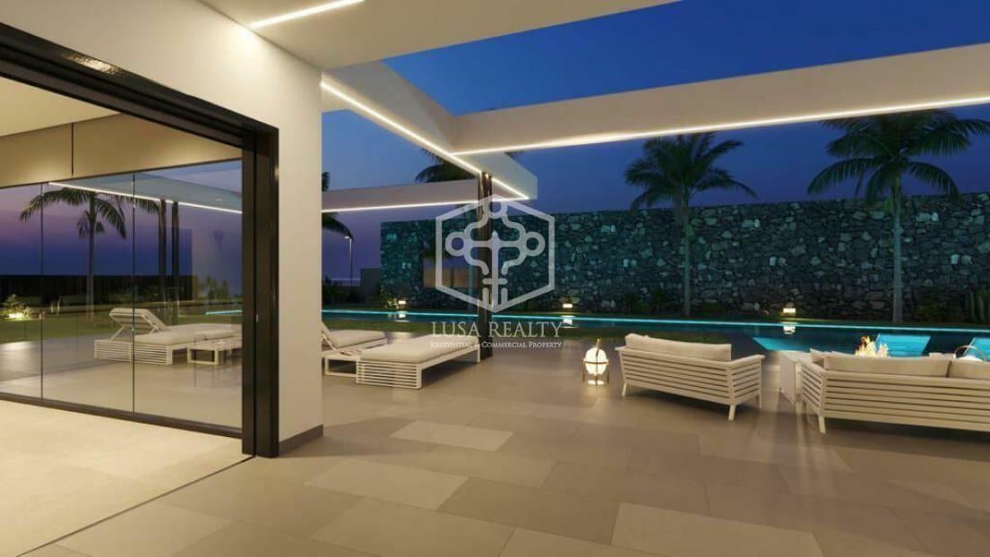 Villa in Adeje, Tenerife, Spanien 3 Schlafzimmer, 1427 m2 Nr. 100260