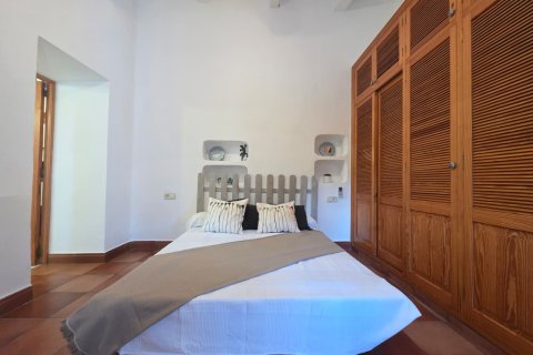 Villa for rent in Palma de Majorca, Mallorca, Spain 3 bedrooms, 125 sq.m. No. 148601 - photo 9