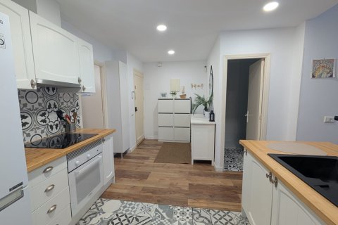 Apartment for rent in Genova, Mallorca, Spain 3 bedrooms, 99 sq.m. No. 148602 - photo 2