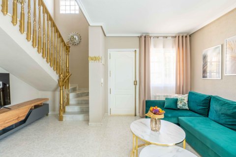 Villa for sale Punta Prima, Alicante, Spain 3 bedrooms, 182 sq.m. No. 139347 - photo 10