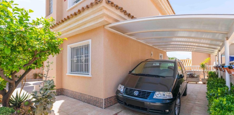 Villa Punta Prima, Alicante, Spain 3 bedrooms, 182 sq.m. No. 139347