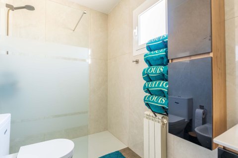 Villa for sale Punta Prima, Alicante, Spain 3 bedrooms, 182 sq.m. No. 139347 - photo 28
