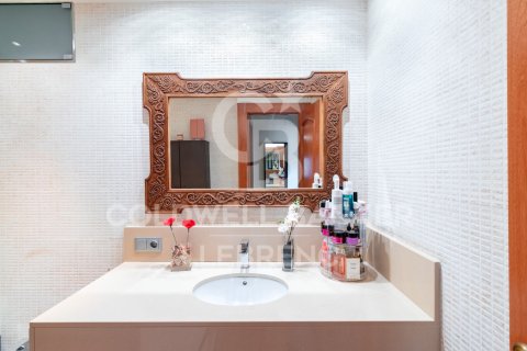 Casa in vendita a Barcelona, Spagna 6 camere da letto, 260 mq. N° 157082 - foto 13