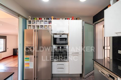 Casa in vendita a Barcelona, Spagna 6 camere da letto, 260 mq. N° 157082 - foto 10