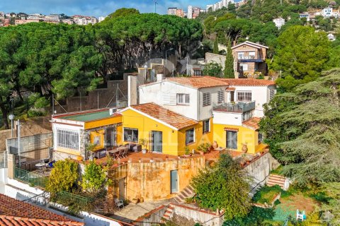 Дом в Барселона, Испания 6 спален, 260м2 №157082