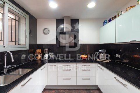 Casa in vendita a Barcelona, Spagna 6 camere da letto, 260 mq. N° 157082 - foto 8