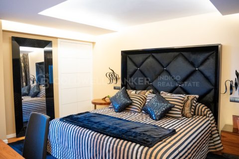 Apartment for sale in Vigo, Pontevedra, Spain 5 bedrooms, 332 sq.m. No. 156874 - photo 26