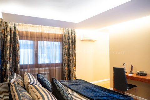 Apartment for sale in Vigo, Pontevedra, Spain 5 bedrooms, 332 sq.m. No. 156874 - photo 28
