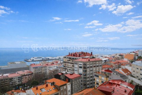 Apartment for sale in Vigo, Pontevedra, Spain 5 bedrooms, 332 sq.m. No. 156874 - photo 11