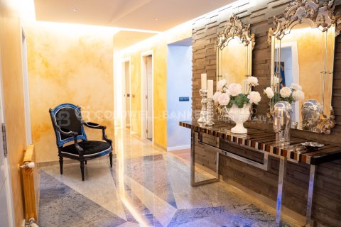 Apartment for sale in Vigo, Pontevedra, Spain 5 bedrooms, 332 sq.m. No. 156874 - photo 14