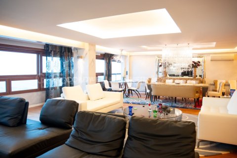 Apartment for sale in Vigo, Pontevedra, Spain 5 bedrooms, 332 sq.m. No. 156874 - photo 6