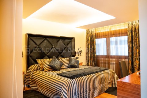 Apartment for sale in Vigo, Pontevedra, Spain 5 bedrooms, 332 sq.m. No. 156874 - photo 27