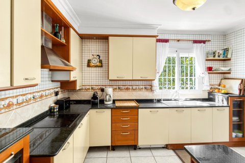 Villa till salu i Torrevieja, Alicante, Spanien 5 sovrum, 440 kvm. Nr. 163136 - foto 27