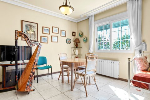 Villa till salu i Torrevieja, Alicante, Spanien 5 sovrum, 440 kvm. Nr. 163136 - foto 17