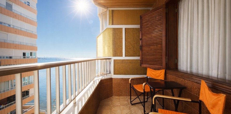 Dzīvoklis Torrevieja, Alicante, Spānijā 3 istabas, 100 m2 Nr. 163133