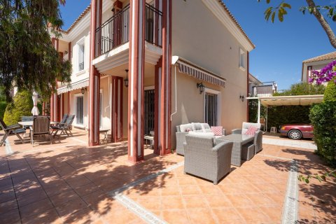 Huvila myytävänä Dehesa De Campoamor, Alicante, Espanja, 4 makuuhuonetta, 167 m2 No. 180594 - kuva 2