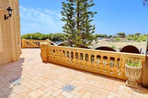 Villa zum Verkauf in Guardamar del Segura, Alicante, Spanien 5 Schlafzimmer, 261 m2 Nr. 180595 - Foto 20