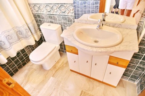 Villa zum Verkauf in Guardamar del Segura, Alicante, Spanien 5 Schlafzimmer, 261 m2 Nr. 180595 - Foto 12